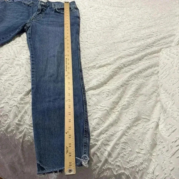 We The Free Women’s Frayed Hem Button Fly Denim Jeans Size 28 Size 6 - Picture 12 of 13